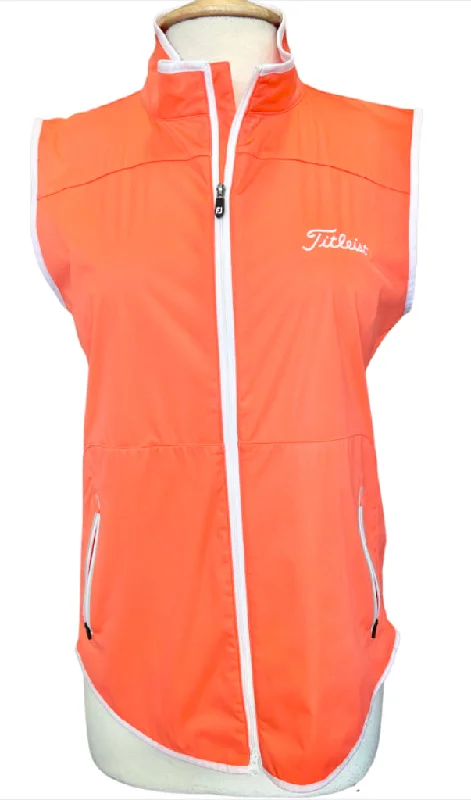 New Women's Footjoy Orange/Coral Windbreaker Vest with Titleist Logo  Size M MSP$85